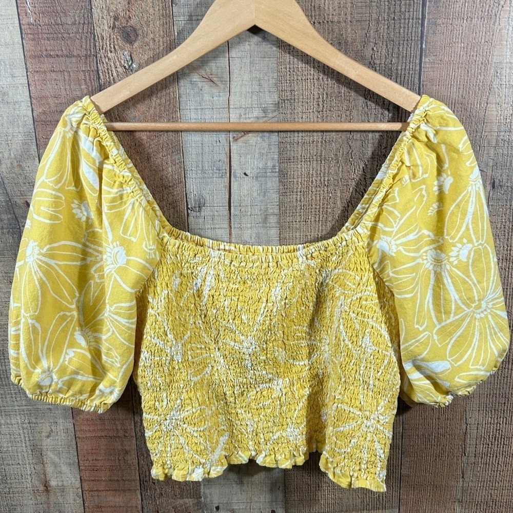Universal Thread Smocked Crop Top XL Yellow Floral Cottagecore Puff Sleeve Boho
